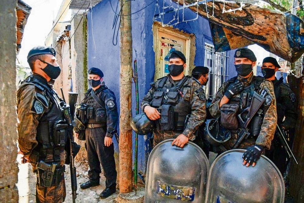 Un operativo policial en la barriada de Puerta 8, en la periferia de Buenos Aires, en febrero de 2022. Foto: Archivo AFP