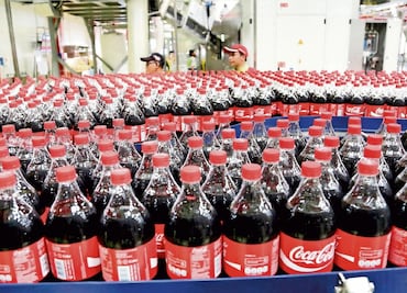 Arca Continental lucha por el segundo lugar de Coca-Cola