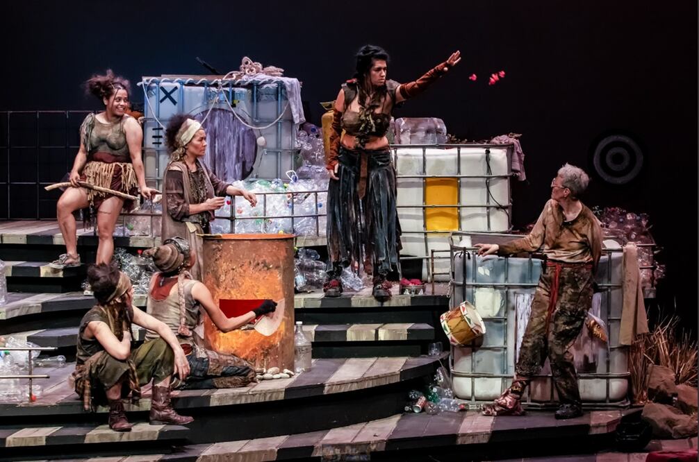 “Paraíso” es una obra de teatro dirigida por Enrique Singer, junto con Teatro UNAM.
Foto: José Jorge Carreón, cortesía