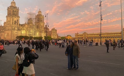 Sábado, Distrito ¿peatonal? Capitalinos disfrutan primer fin de semana de  Zócalo sin autos
