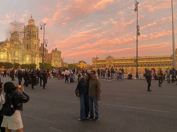 Sábado, Distrito ¿peatonal? Capitalinos disfrutan primer fin de semana de Zócalo sin autos