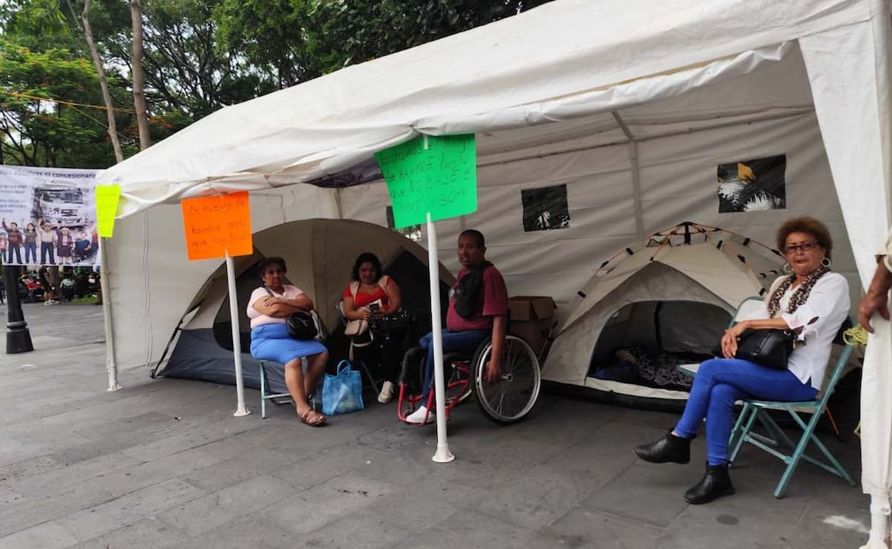 Huelga de hambre en rechazo al aumento del pasaje del transporte público. Foto: Justino Miranda / EL UNIVERSAL