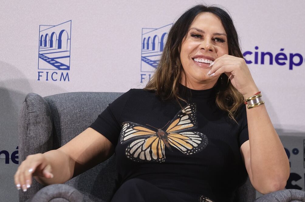 Karla Sofía Gascón en la conferencia de prensa de la película “Emilia Pérez” de Jacques Audiard, durante el Festival Internacional de Cine de Morelia. Foto: EL UNIVERSAL / Berenice Fregoso