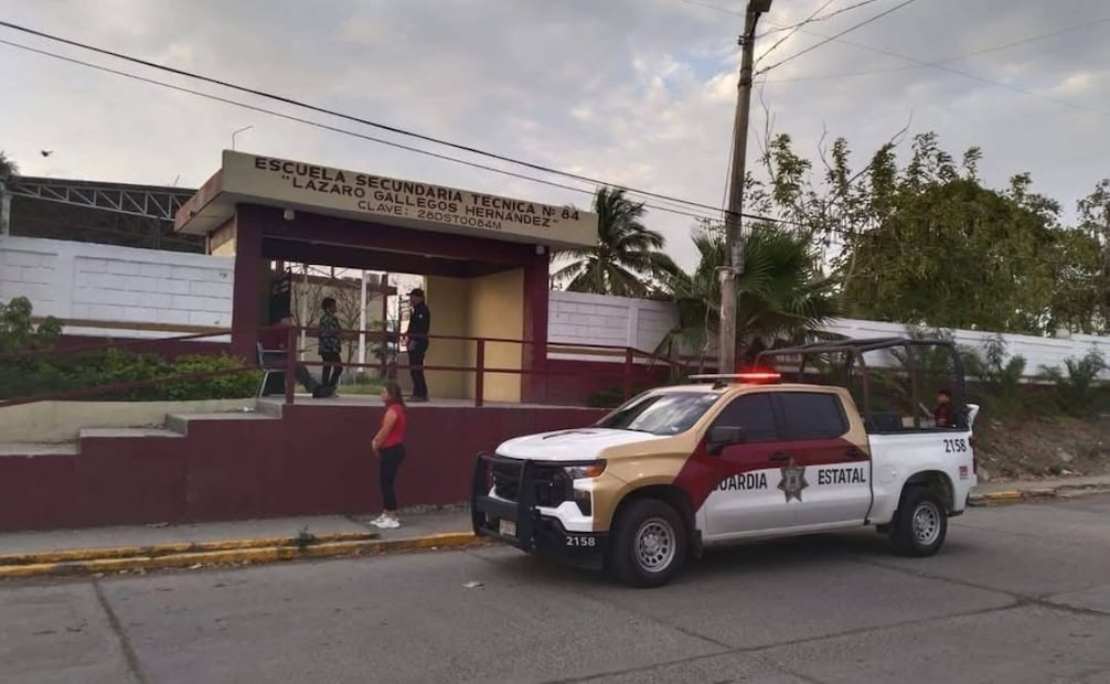 Guardia Estatal atiende al menos 10 reportes de amenazas en escuelas de Tamaulipas; despliegan binomios caninos.
Foto: Especial.