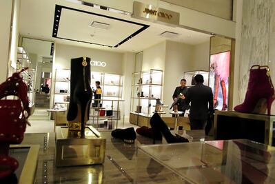 25 de cada 100 empleados de comercios de ropa y calzado sigue con "salarios de pobreza"