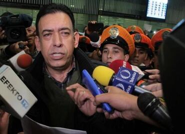 Humberto Moreira arrives in Mexico City