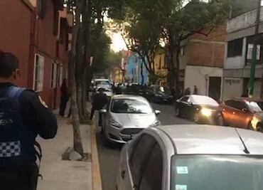 Asesinan a conductor de Mercedes Benz frente a su familia en la Guerrero