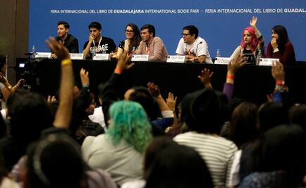 Booktubers atraen a cientos en la FIL Guadalajara