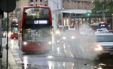 Lluvia en la CDMX genera inundaciones y avance lento del Metro 