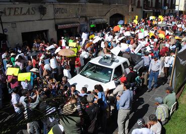 Marchan en Cuernavaca en apoyo a Cuauhtémoc Blanco
