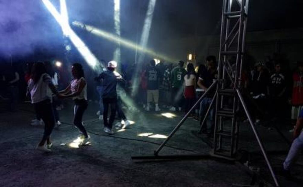 "Saludos, saludos, saludos"... prohíben "sonideros" en Puebla