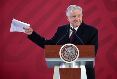 Fox, Calderón y Peña sabían del robo de combustible y fueron omisos, señala AMLO