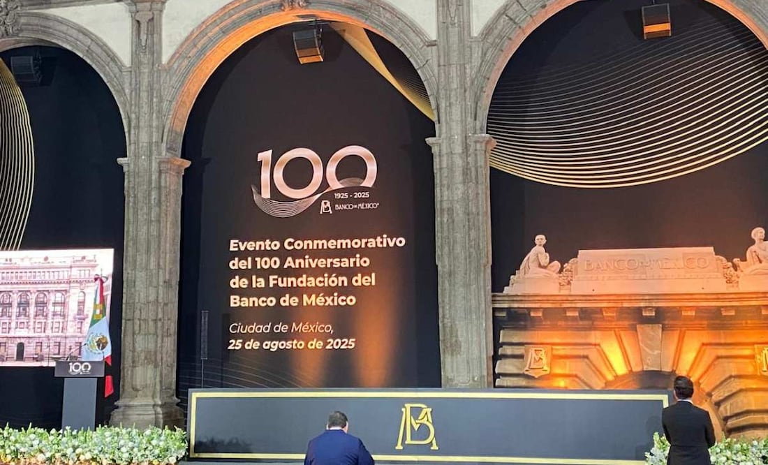 Festejo de los 100 años del Banco de México (Banxico) en el Museo Interactivo de Economía (Mide). Foto: Leonor Flores /EL UNIVERSAL