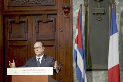 Pide Hollande a EU levantar embargo económico a Cuba