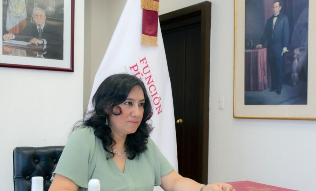 El presidente López Obrador informó que decidió sustituir a Irma Eréndira Sandoval por Roberto Salcedo Aquino en la SFP. Foto: Twitter @Irma_Sandoval