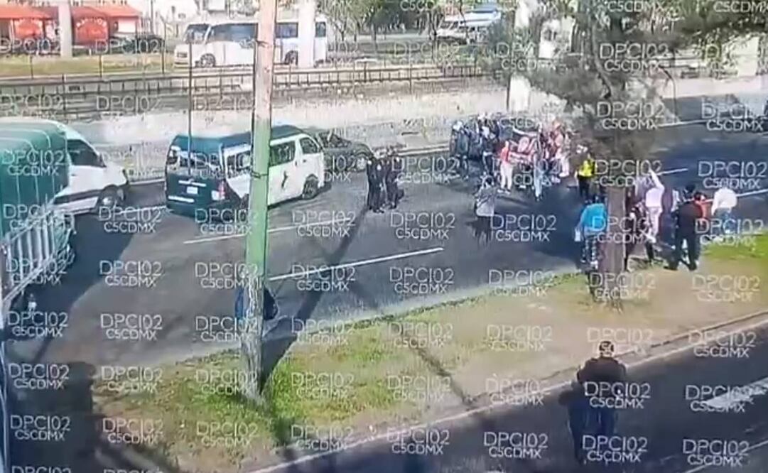 Bloqueo sobre Calzada Ignacio Zaragoza