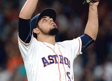 Osuna se truena los dedos