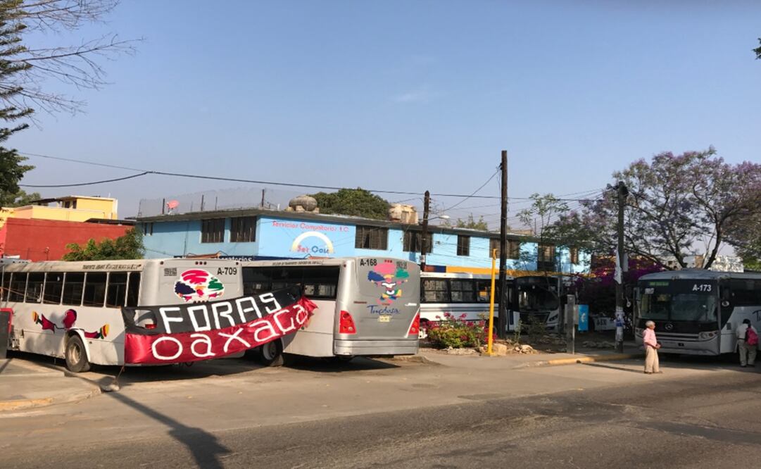 Acuerdan levantar paro de transporte en Oaxaca 