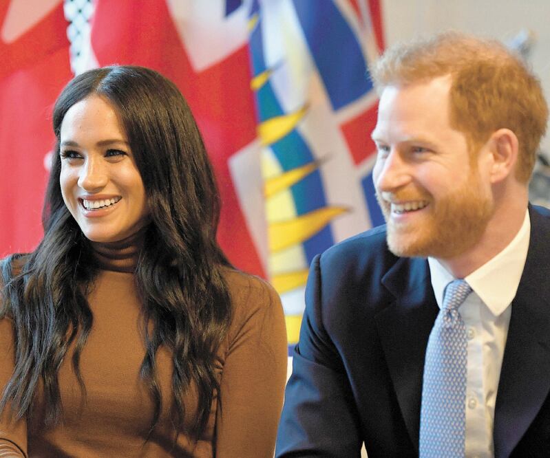 Meghan Markle, duquesa de Sussex, con el príncipe Enrique en Canada House en Londres, el pasado martes. Foto: REUTERS