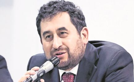 Daminificados del 19S retienen a comisionado para la reconstrucción de la CDMX