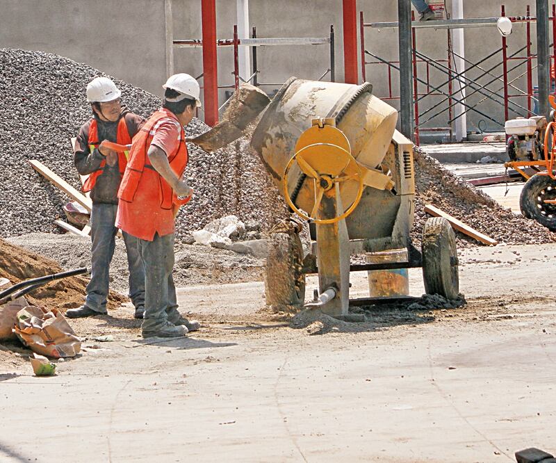 De acuerdo con datos de la Secretaría de Trabajo y Fomento al Empleo (STyFE), la industria de la construcción acumula 16 mil 948 puestos de trabajo en lo que va del año; es uno de los sectores con mayor crecimiento. ARCHIVO EL UNIVERSAL