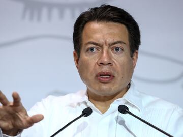 "No nos sorprende": Mario Delgado critica a quienes se oponen a contratación de médicos cubanos