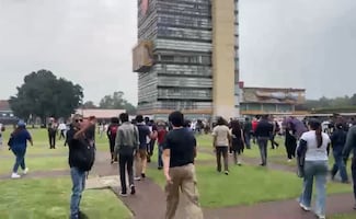 Aspirantes rechazados de la UNAM marchan en CU; exigen cancelación del examen y reposición en modalidad presencial