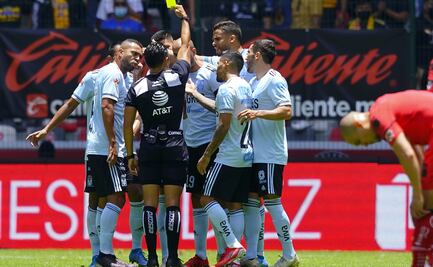 Pasajeros denuncian a aerolínea por quitarles vuelo y dárselo a Tigres