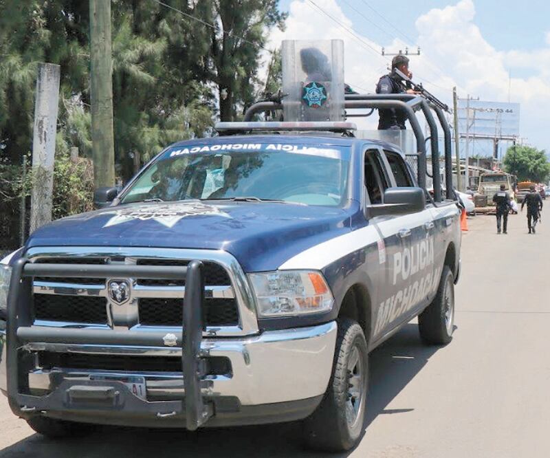En Uruapan, Michoacán, un comando disparó contra un convoy policial, pero no hubo lesionados. Foto: ARCHIVO EL UNIVERSAL