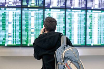 Cruza fronteras. Aprende a viajar barato al extranjero