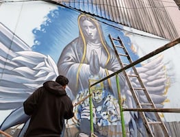 Crean mural para Alicia Matías, quien protegió a su nieta en explosión de pipa en Iztapalapa