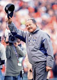 Celebran el ingenio de latinos  