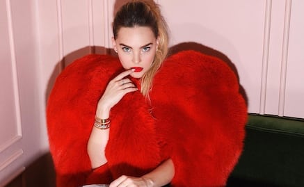 Belinda recibe regalo de una exnovia de Nodal por el Día de San Valentín