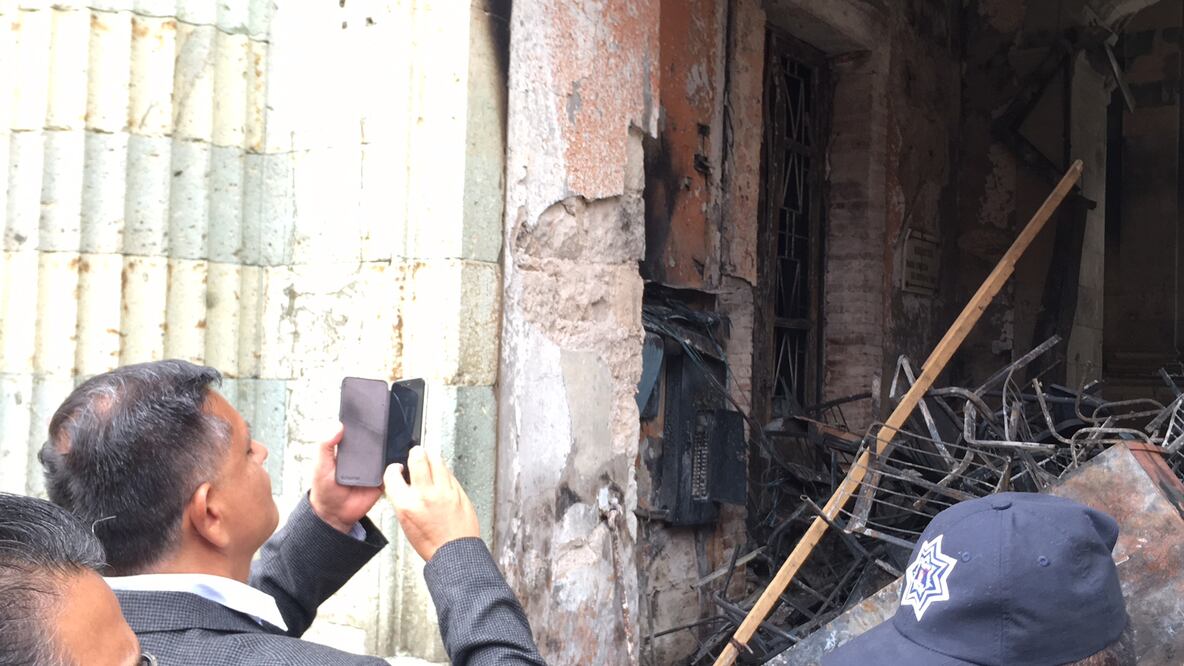 Javier Martín Villanueva Hernández, recorrió la mañana de este domingo las instalaciones de la universidad (Foto: Ismael García)