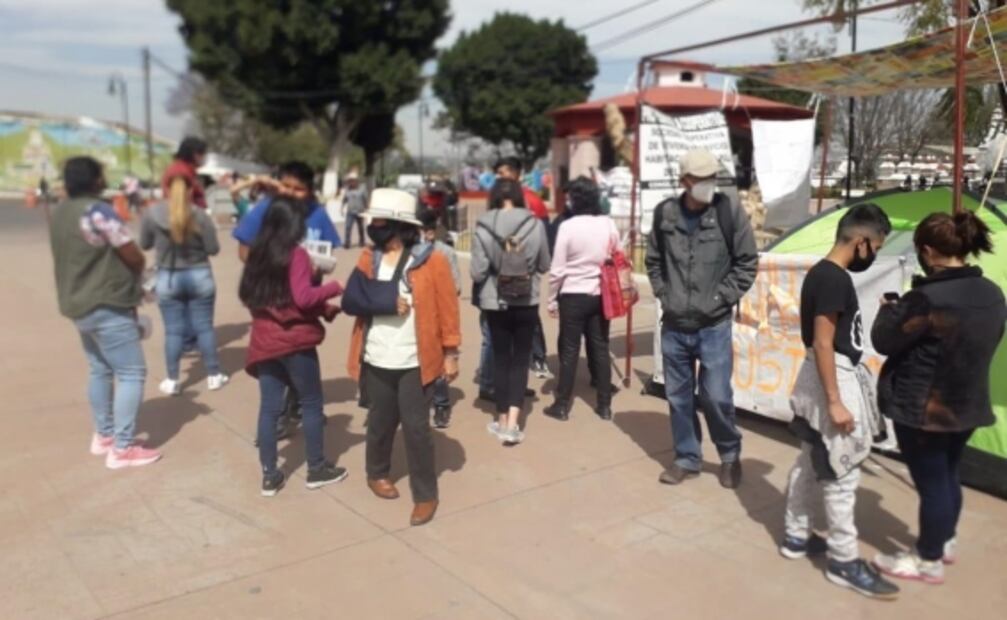 Realizan huelga de hambre en Palacio Municipal de Coacalco