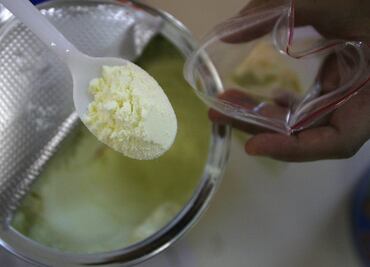 El Covid, detrás de los motivos de la escasez de leche para bebés en EU