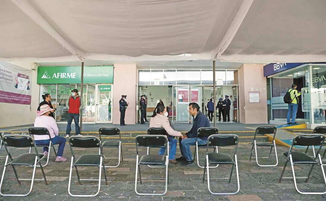 A la Tesorería de la CDMX ubicada en la colonia Doctores llegaron pocos contribuyentes, principalmente adulto. Foto: Diego Simón Sánchez/El UNIVERSAL