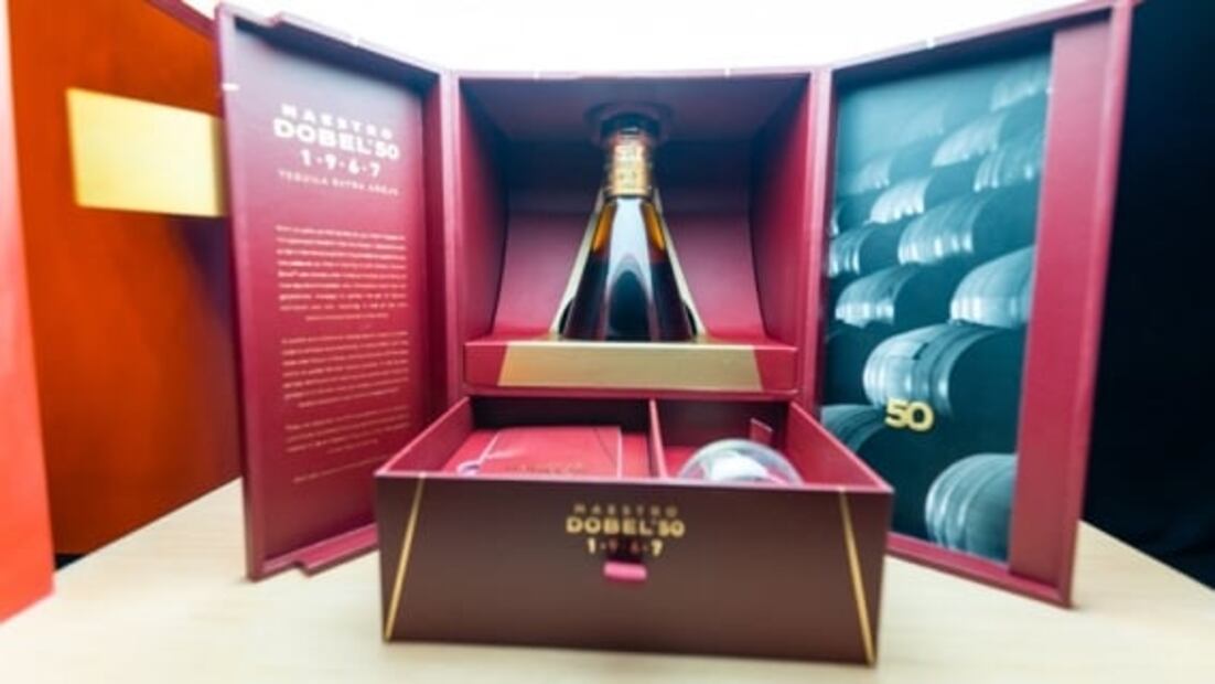 Lanzan tequila que rinde homenaje al pasado