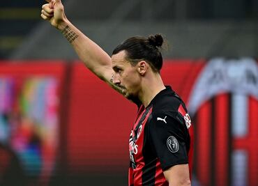 Zlatan Ibrahimovic regala el Play Station 5 a sus compañeros en el AC Milan