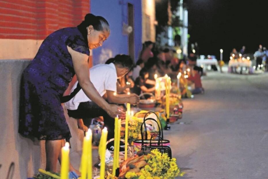 Iluminan comunidades nahuas de La Montaña camino de sus difuntos