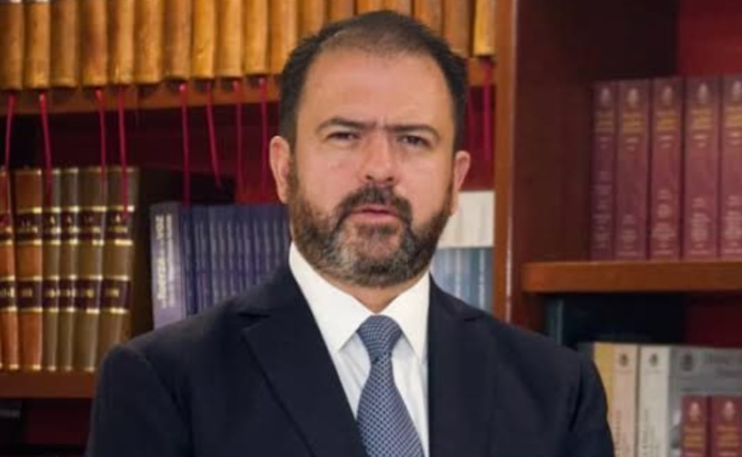 El expresidente Felipe Calderón reportó la muerte del abogado Jorge Lara. Foto: Especial