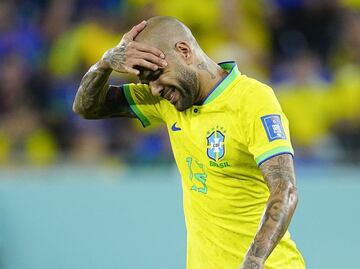 Abogado de Dani Alves reconoce que el futbolista penetró a la mujer en la discoteca