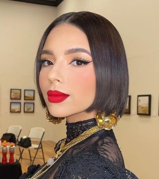 Ángela Aguilar modela la lencería de Rihanna y enciende Instagram