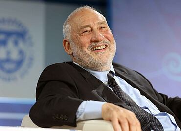 Premio Nobel alerta sobre corrupción en ámbito fiscal