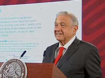 "A su grupo de léperos los vamos a sacar del poder": Lilly Téllez a AMLO tras exhibirla en la mañanera