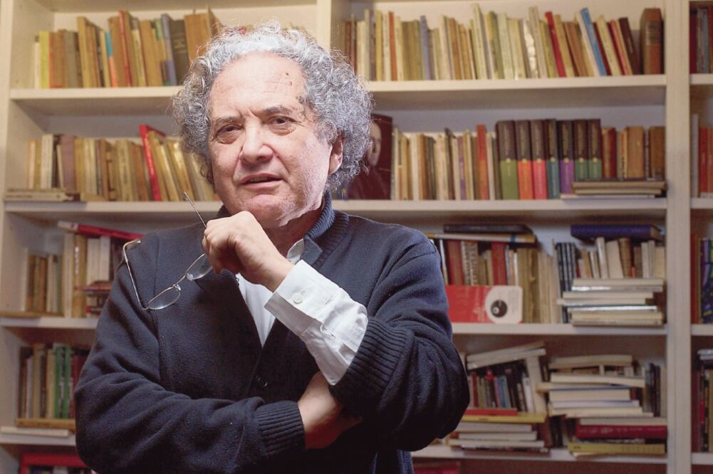 El cuerpo del reconocido escritor fue velado desde ayer en una sala del barrio de Villa Crespo y hoy un cortejo llevará su ataúd al cementerio de la Chacarita, en Buenos Aires (ARCHIVO EL UNIVERSAL)