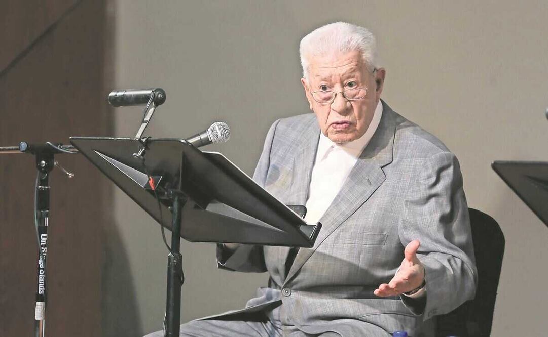 La política mexicana es el PRI y los desechos del PRI: López Tarso