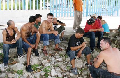 México brinda protección humanitaria a 250 cubanos