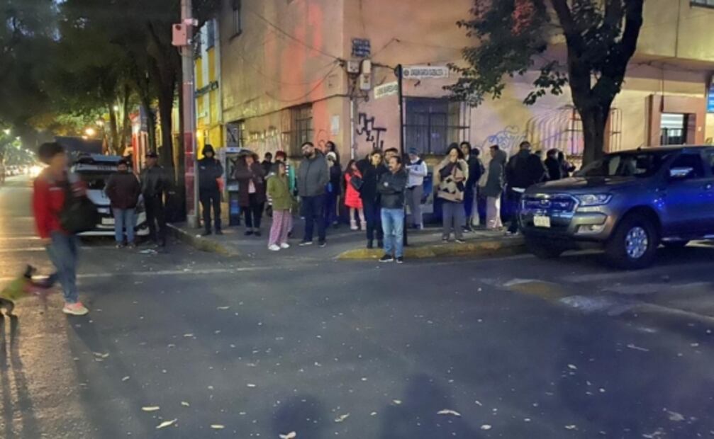 Por incendio en mercado de San Cosme, evacuan a 150 personas