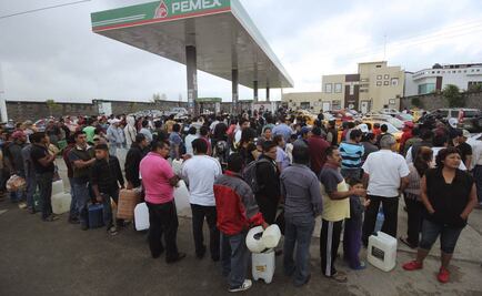 Sección 22 mantiene plantón en terminal de Pemex